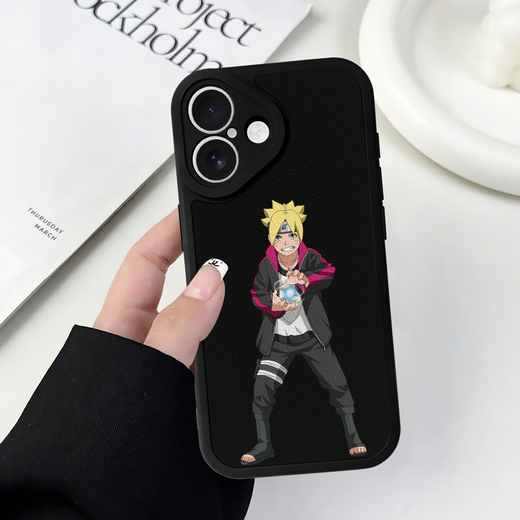 （画像用） NARUTO -ナルト- うずまき ボルト Uzumaki Boruto 【iPhone 16シリーズ対応】シリコンスマホケース（レザー調） 材質：シリコン